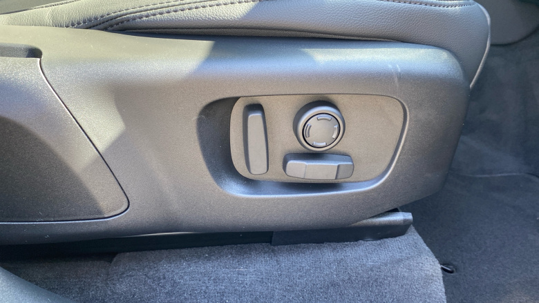 Land Rover Range Rover Velar 2.0 D200 MHEV S 5dr Auto Diesel Estate